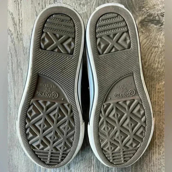 Converse Shoes Silver Star Chuck Taylor Low Top Sneakers Glitter Juniors Size 1 - Picture 4 of 8